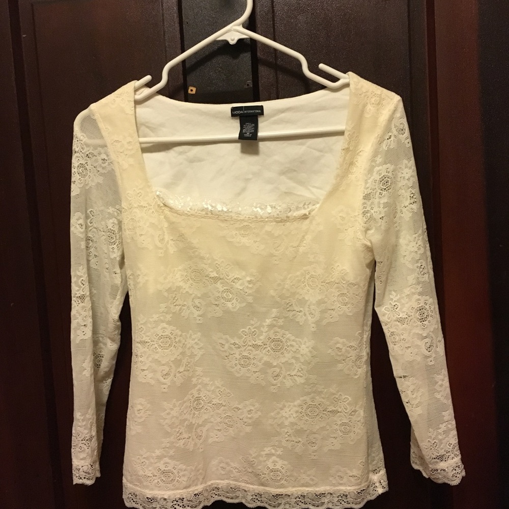 Long sleeve lace top