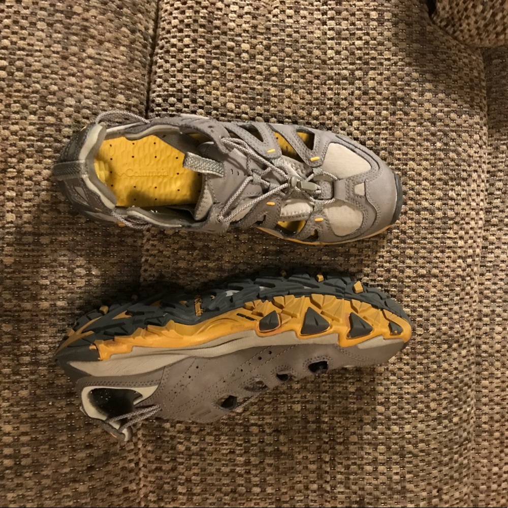 Columbia Titanium rock and river