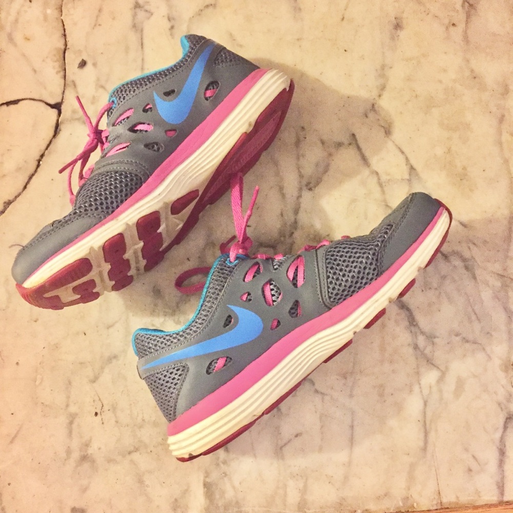 Nike Dual Fusion Women's Running Shoe (Sz 6)