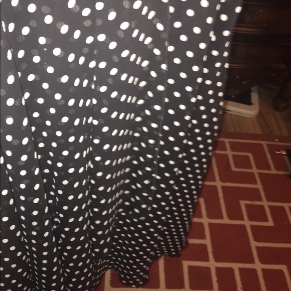 Adorable dress - Picture 3 of 3