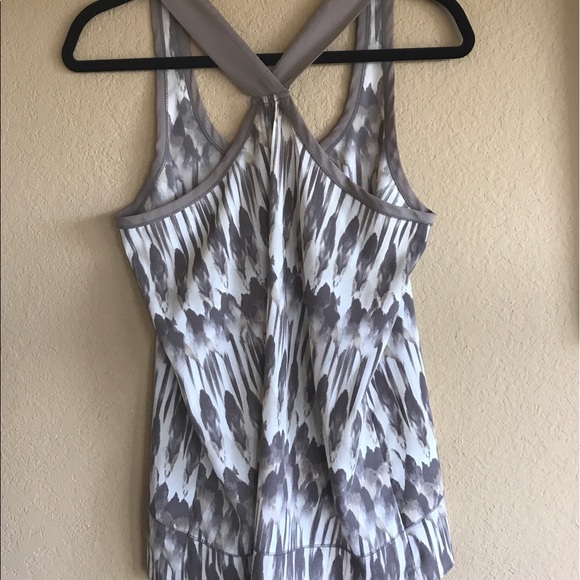 ❤️Express flowy razorback tank. Sz. S - Picture 2 of 5