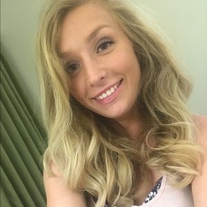 Meet your Posher, Arielle