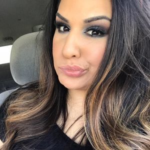 Meet your Posher, Sonia