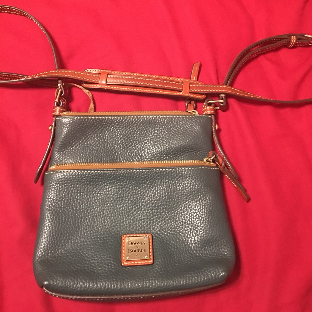 Hunter green dooney and Bourke cross body