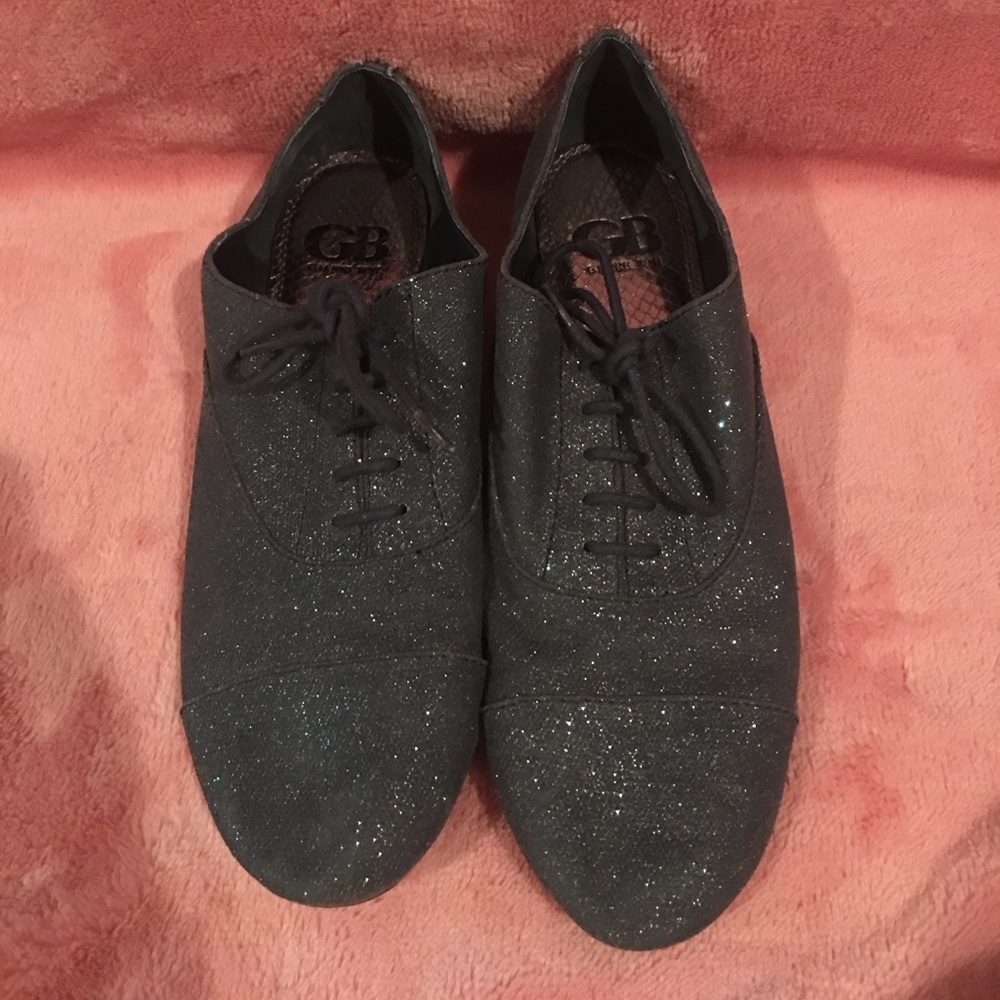 Gianni Bini Gray Glitter Oxfords