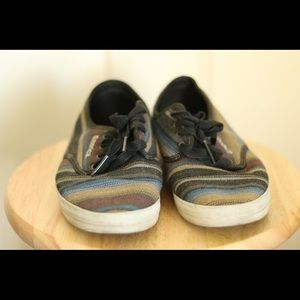 Emerica shoes. Size 8