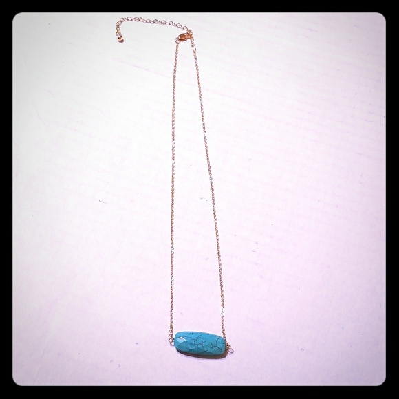 Boutique Faux Turquoise Pendant Necklace 18" - Picture 2 of 4