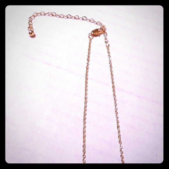 Boutique Faux Turquoise Pendant Necklace 18" - Picture 4 of 4