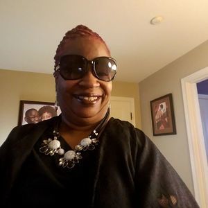 Meet your Posher, Joan w