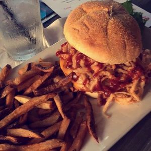 Meet your Posher, Carissa