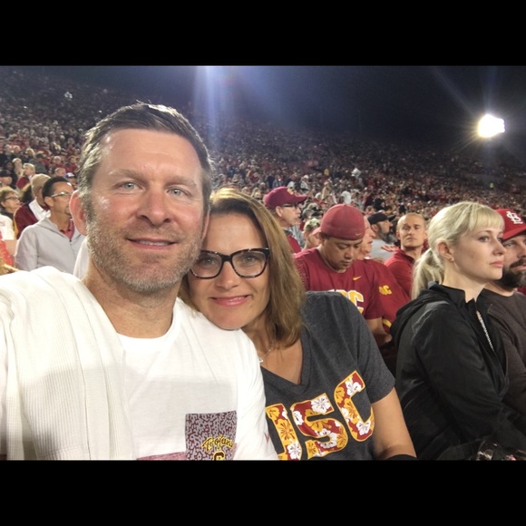 Meet your Posher, Jennifer - Picture 2 of 2