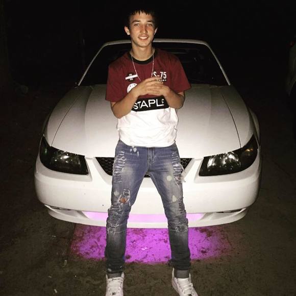 Meet your Posher, Christopher - Picture 1 of 1