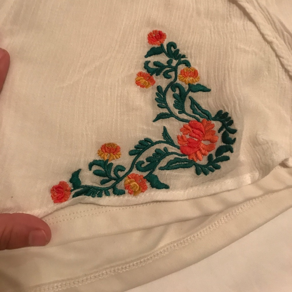 Embroidered Shorts - Picture 2 of 2