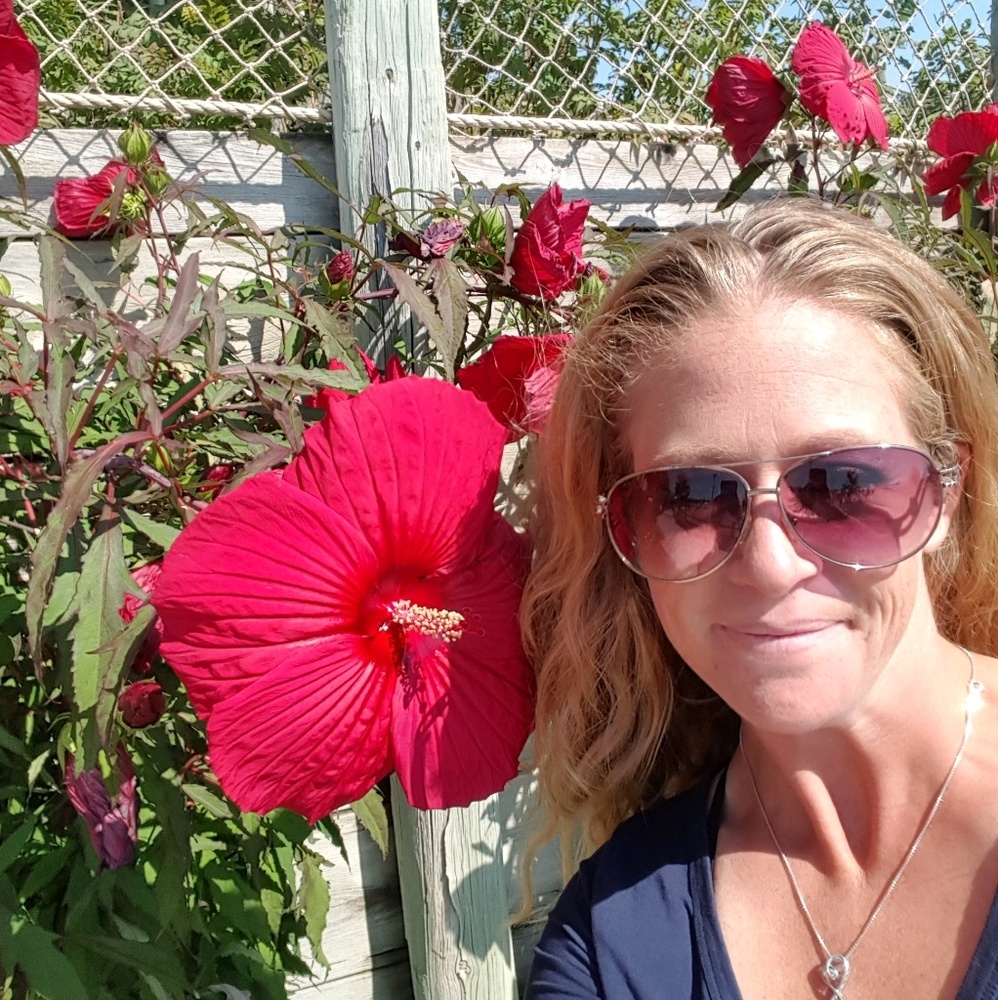 Meet your Posher, Lacey