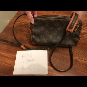 Louis Vuitton Marly Crossbody Louis Vuitton Marly Crossbody