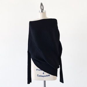 ST JOHN | Ribbed Asymmetric Wool Sweater ST JOHN | Ribbed Asymmetric Wool Sweater