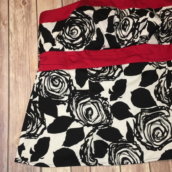 Floral Tube Top - Picture 3 of 8