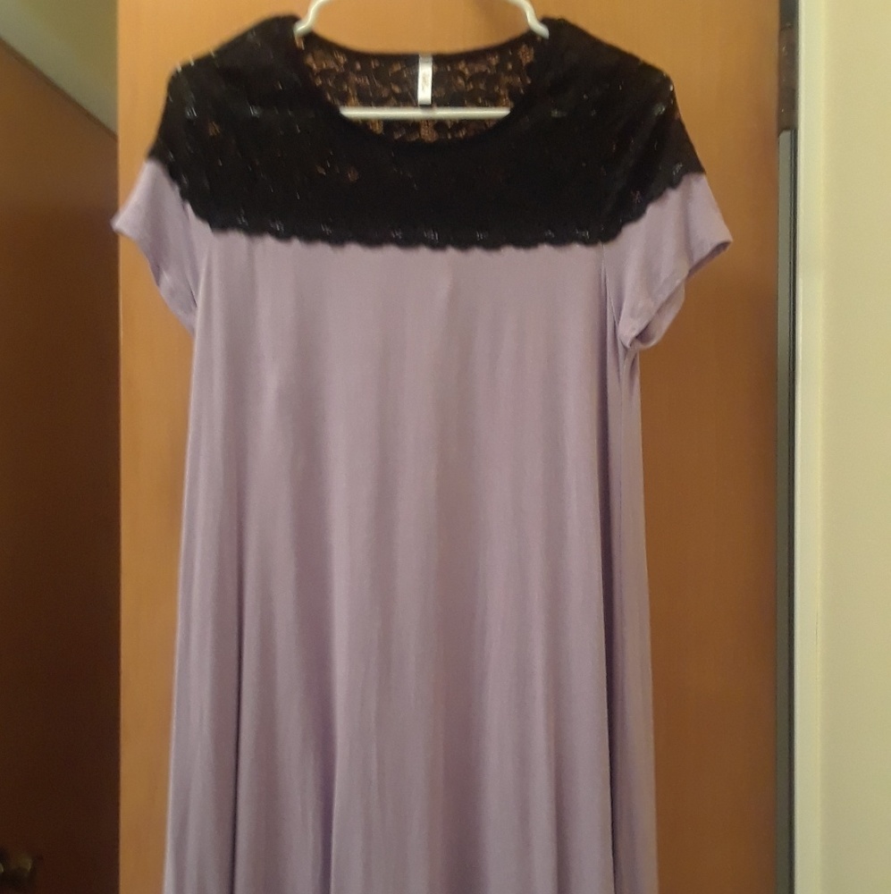 Cute lacey black & lavender dress, NWOT
