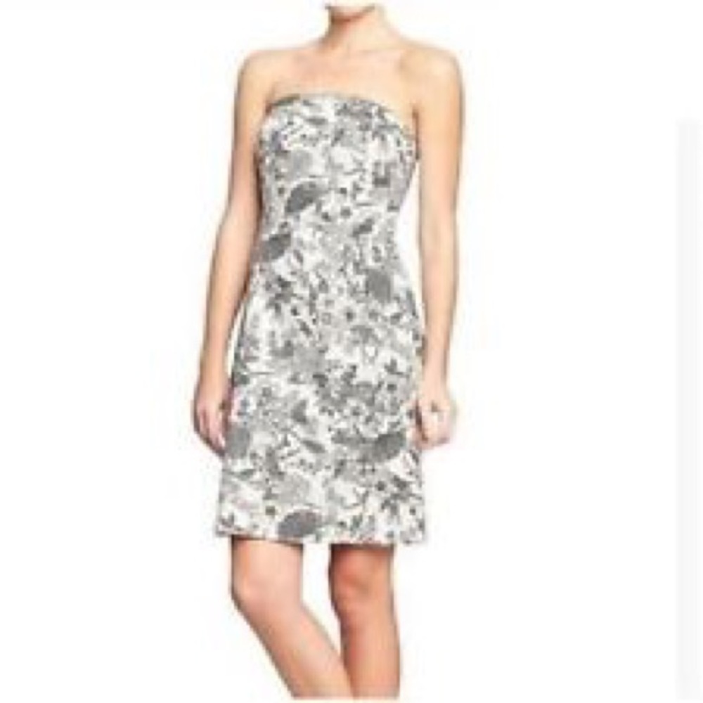 Strapless dress