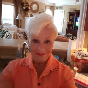 Meet your Posher, Teresa