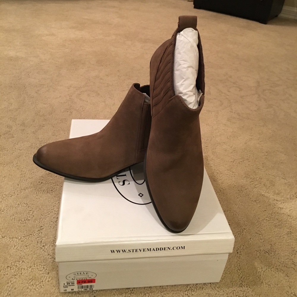 Steve Madden Booties NEW IN BOX