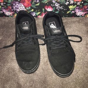 VANS CLASSIC BLACK SHOES SIZE 8