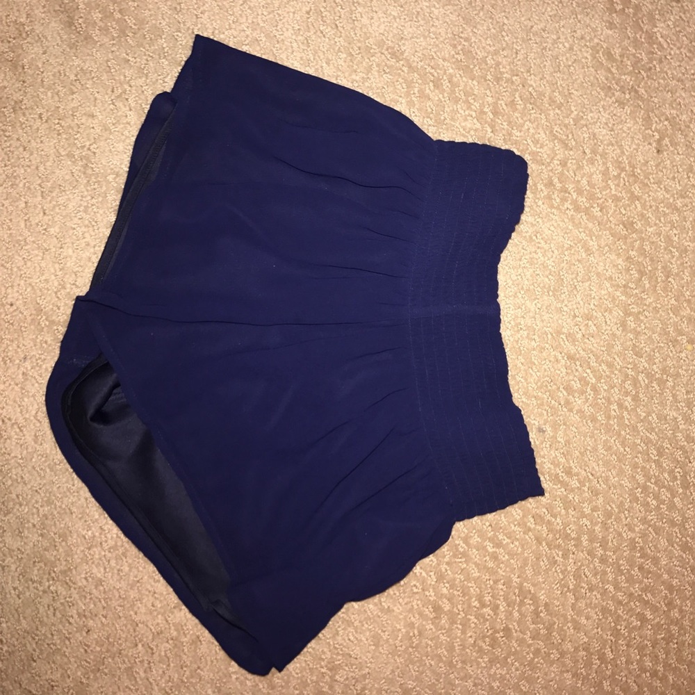 Navy blue flowy shorts!