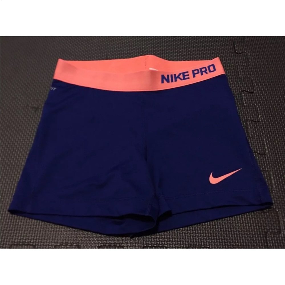 *SOLD NOT FOR SALE* Nike workout shorts size M
