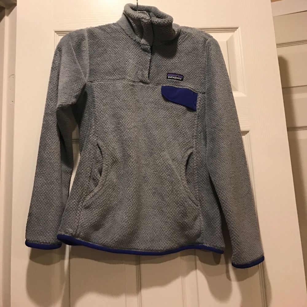 Gray and navy blue Patagonia jacket!