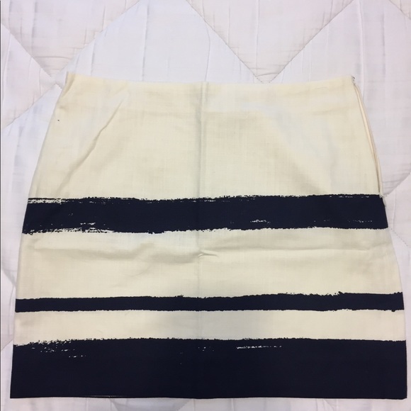 LOFT Skirt - Picture 1 of 3