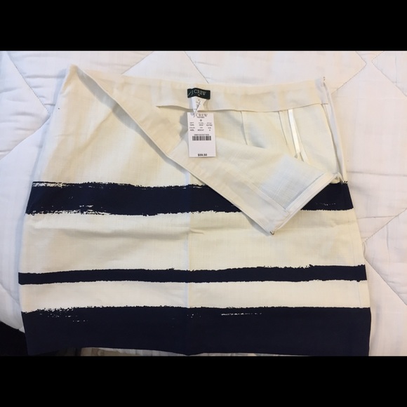 LOFT Skirt - Picture 3 of 3