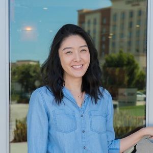 Meet your Posher, Emili