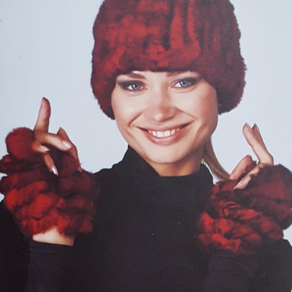 RESTOCKED Knitted Rex Rabbit Fur Accessories Set - Picture 5 of 5