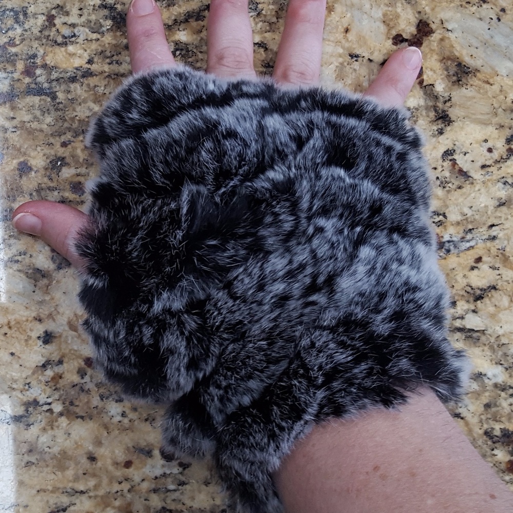 RESTOCKED Knitted Rex Rabbit Fur Accessories Set - Picture 2 of 5
