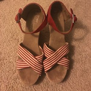 TOMS wedges