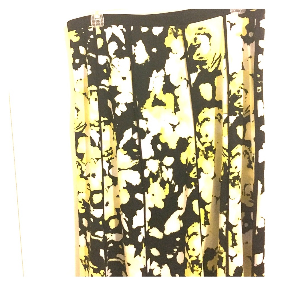 Black white and yellow skirt