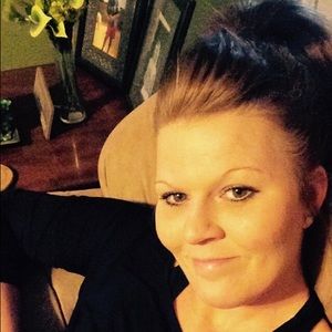 Meet your Posher, Traci