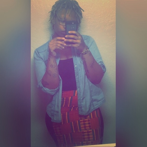 Meet your Posher, Wilhelmina - Picture 1 of 1