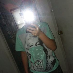 Meet your Posher, Skyler