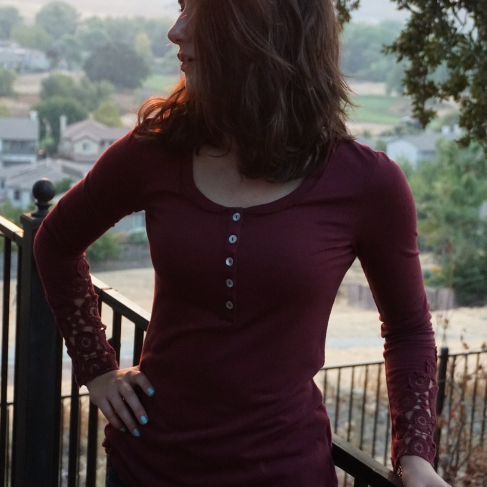 Buttoned Maroon red LONG SLEEVE