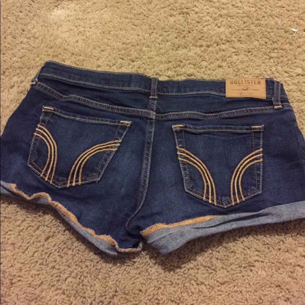 Dark wash hollister jeans size 5