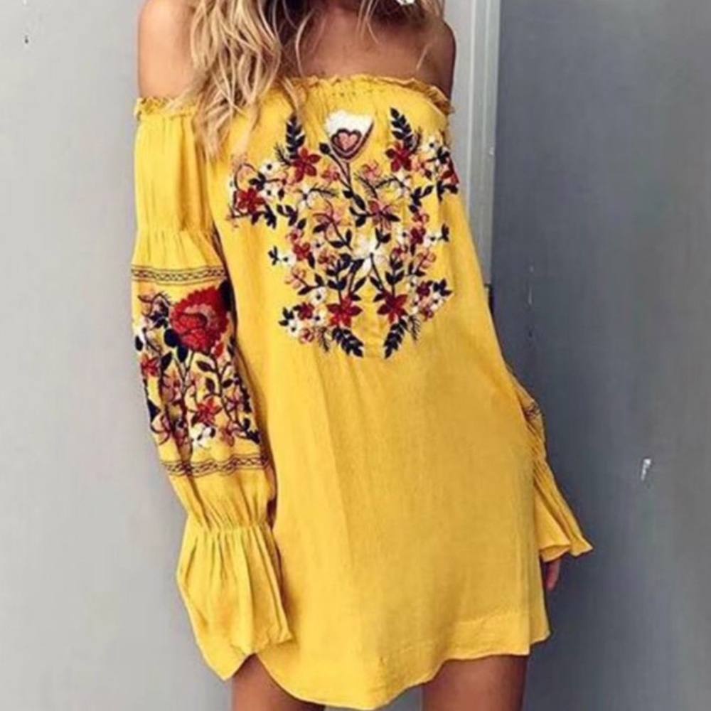 ✨LAST ONE!! Embroidered Boho Off Shoulder Dress✨ - Picture 3 of 8