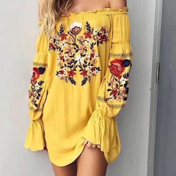 ✨LAST ONE!! Embroidered Boho Off Shoulder Dress✨ - Picture 2 of 8