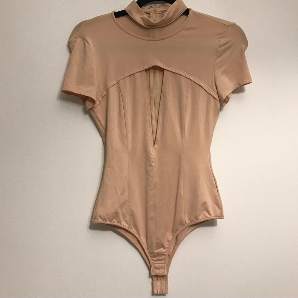 Nude Cleavage Cut Out Bodysuit with Choker
