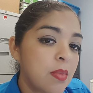 Meet your Posher, Iris