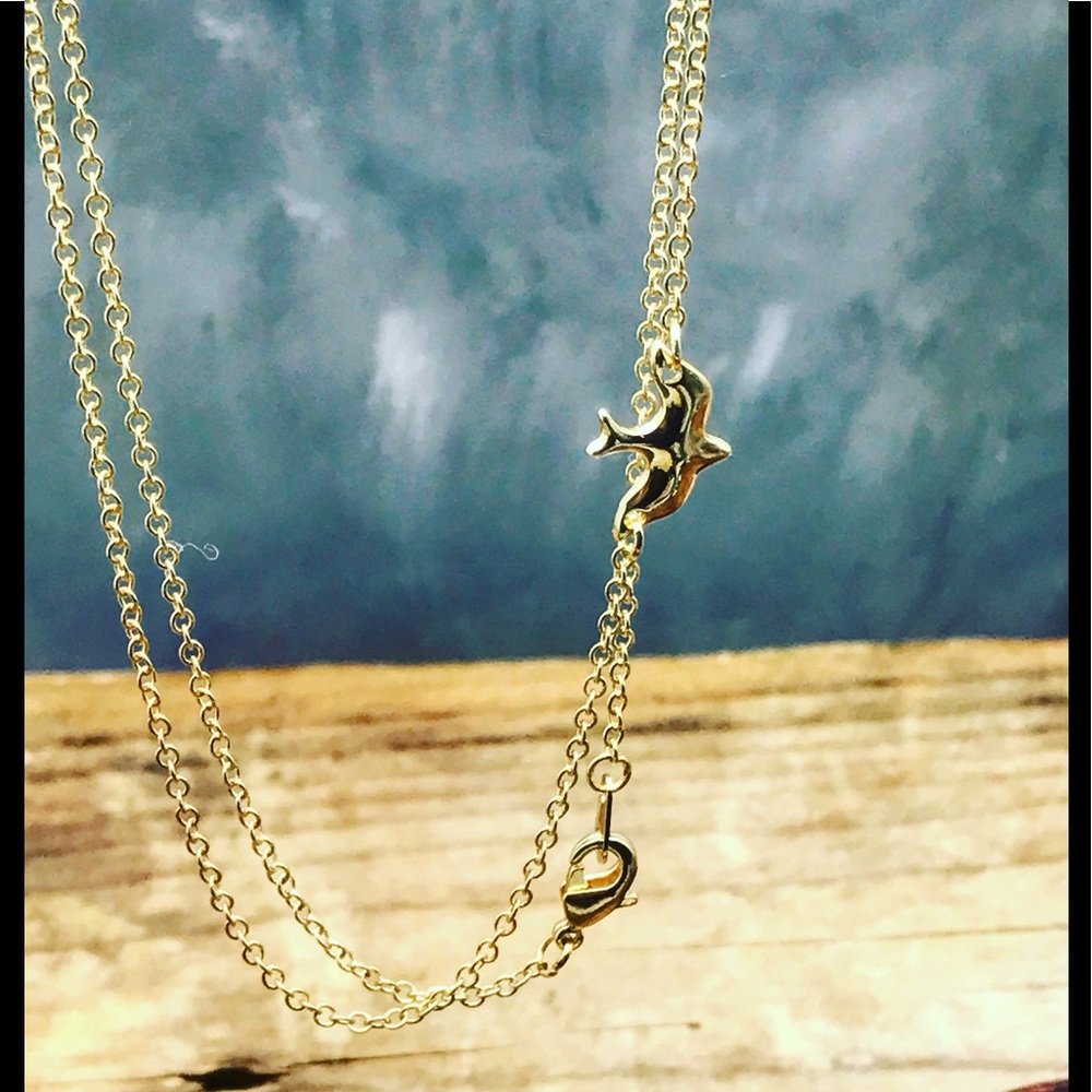 Little bird necklace Delicate sparrow gold chain - Picture 2 of 4