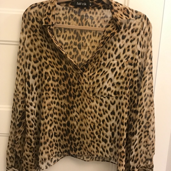 Fabrik silky flowy cheetah patterned shirt - Picture 1 of 2