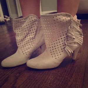 Chinese Laundry Cutout Fringe Suede Booties 9 Chinese Laundry Cutout Fringe Suede Booties 9
