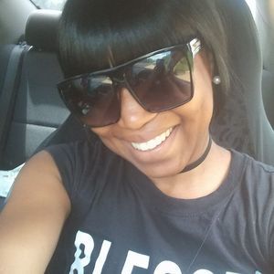 Meet your Posher, Leigh