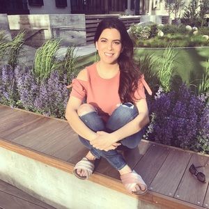 Meet your Posher, Danielle